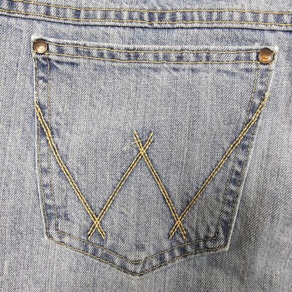 Wrangler Retro Jeans 38x31 Relaxed Boot Cut Cowboy Western Grunge Light Wash - Picture 9 of 14